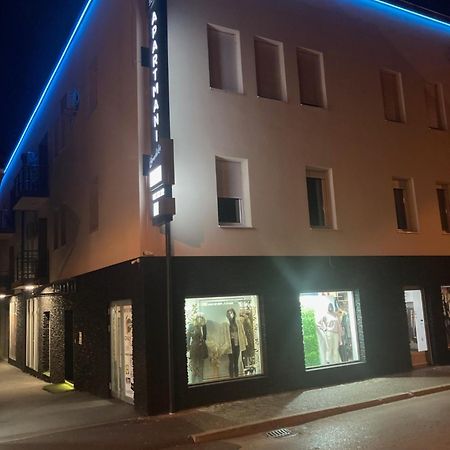 Gradiska Apartment Luaran gambar