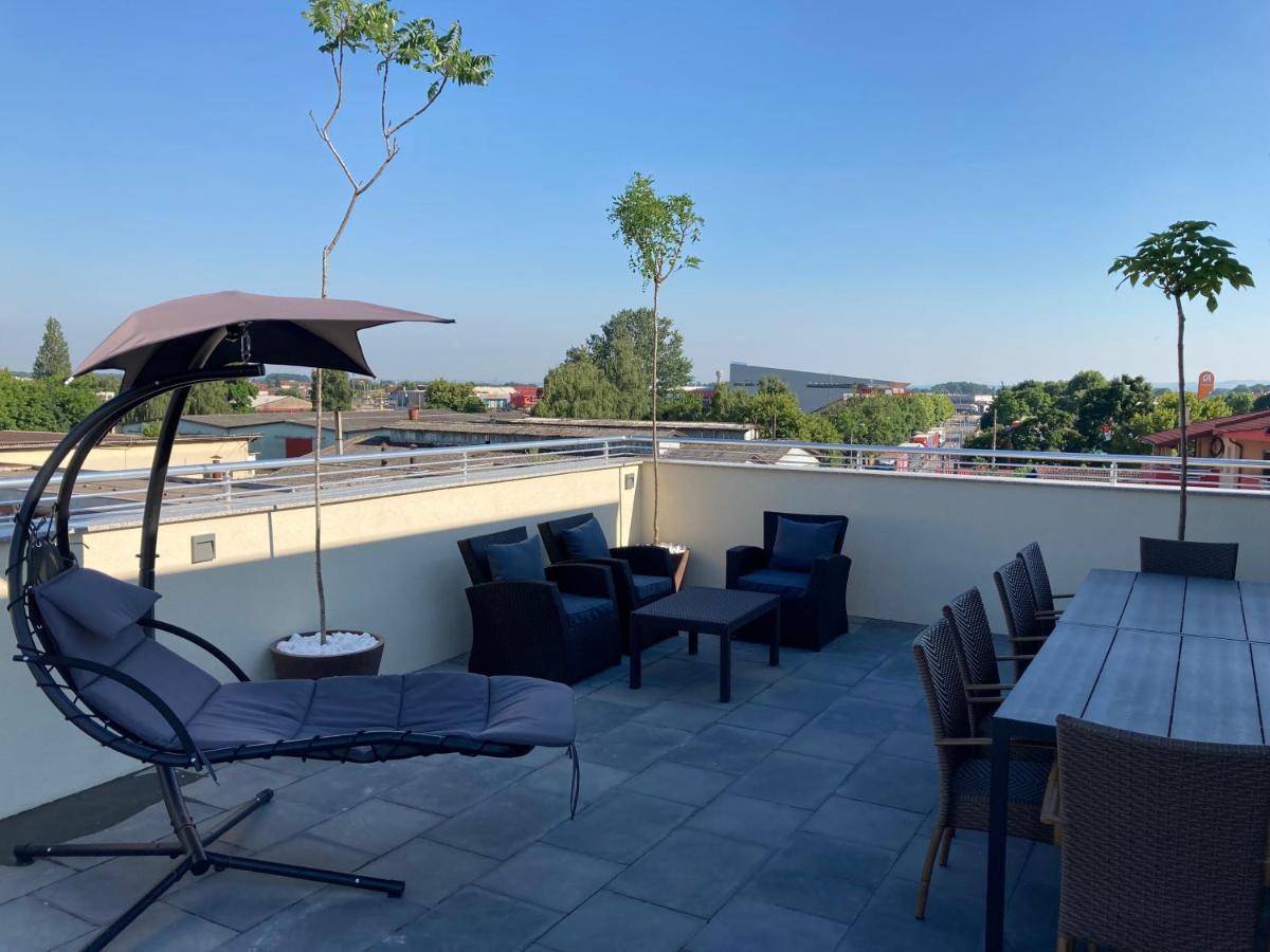 Gradiska Apartment Luaran gambar