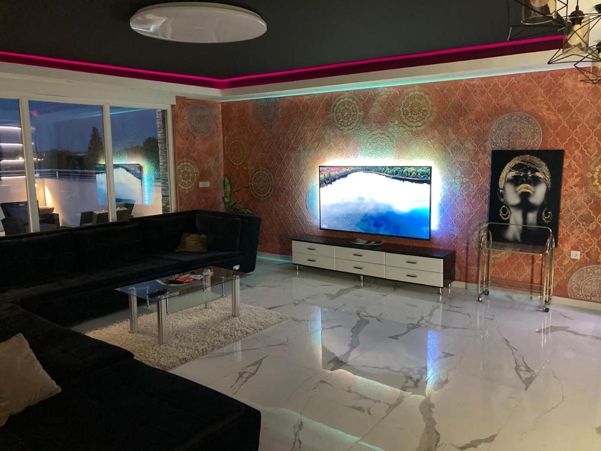 Gradiska Apartment Luaran gambar