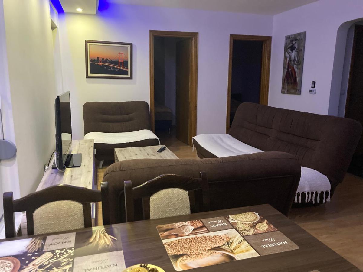 Gradiska Apartment Luaran gambar