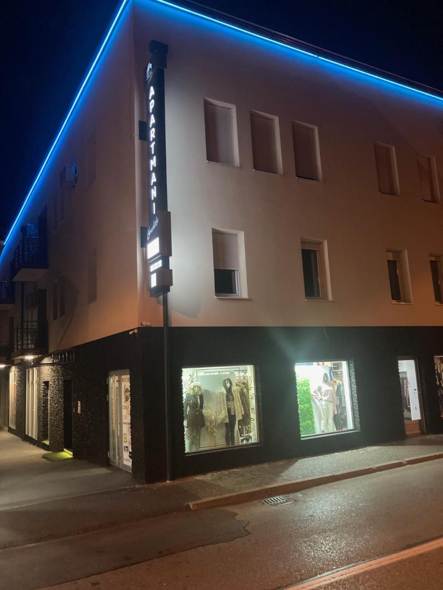 Gradiska Apartment Luaran gambar