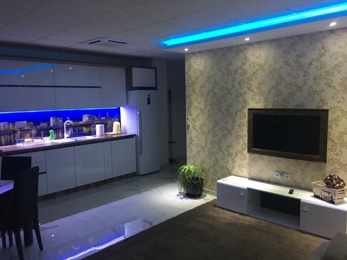 Gradiska Apartment Luaran gambar