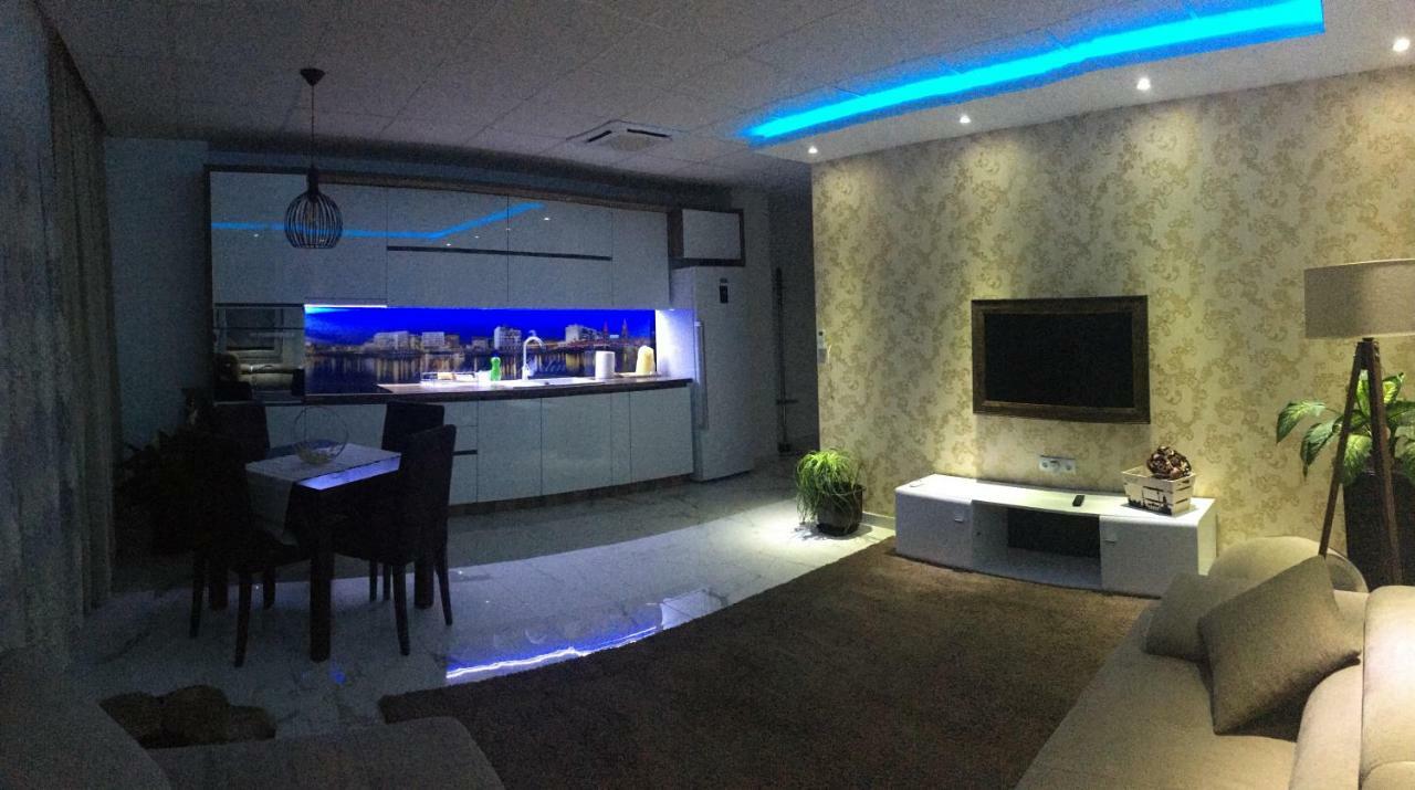 Gradiska Apartment Luaran gambar