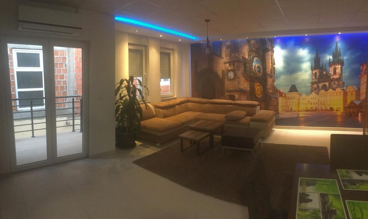 Gradiska Apartment Luaran gambar